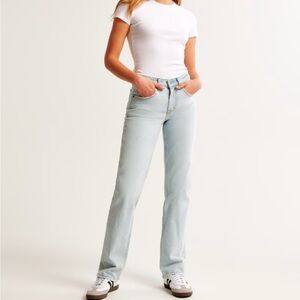 Abercrombie and Fitch Mid Rise 90s Straight Jean